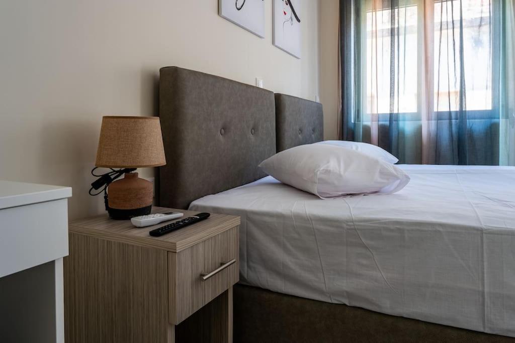 Plaka Rafaela Elegant Urban Retreat In Athens Historic Heart Apartment Екстериор снимка